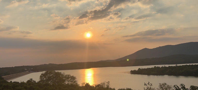 西安網(wǎng)頁設(shè)計公司輪播圖2