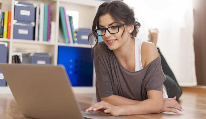 西安網(wǎng)頁設(shè)計(jì)公司輪播圖3