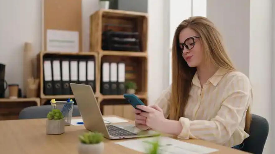 西安網(wǎng)頁設(shè)計(jì)公司輪播圖1